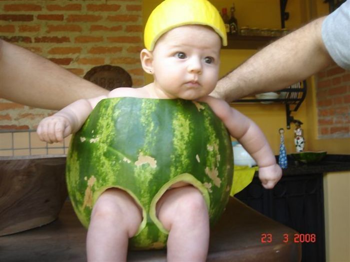 1255500218_watermelon_baby_02.jpg