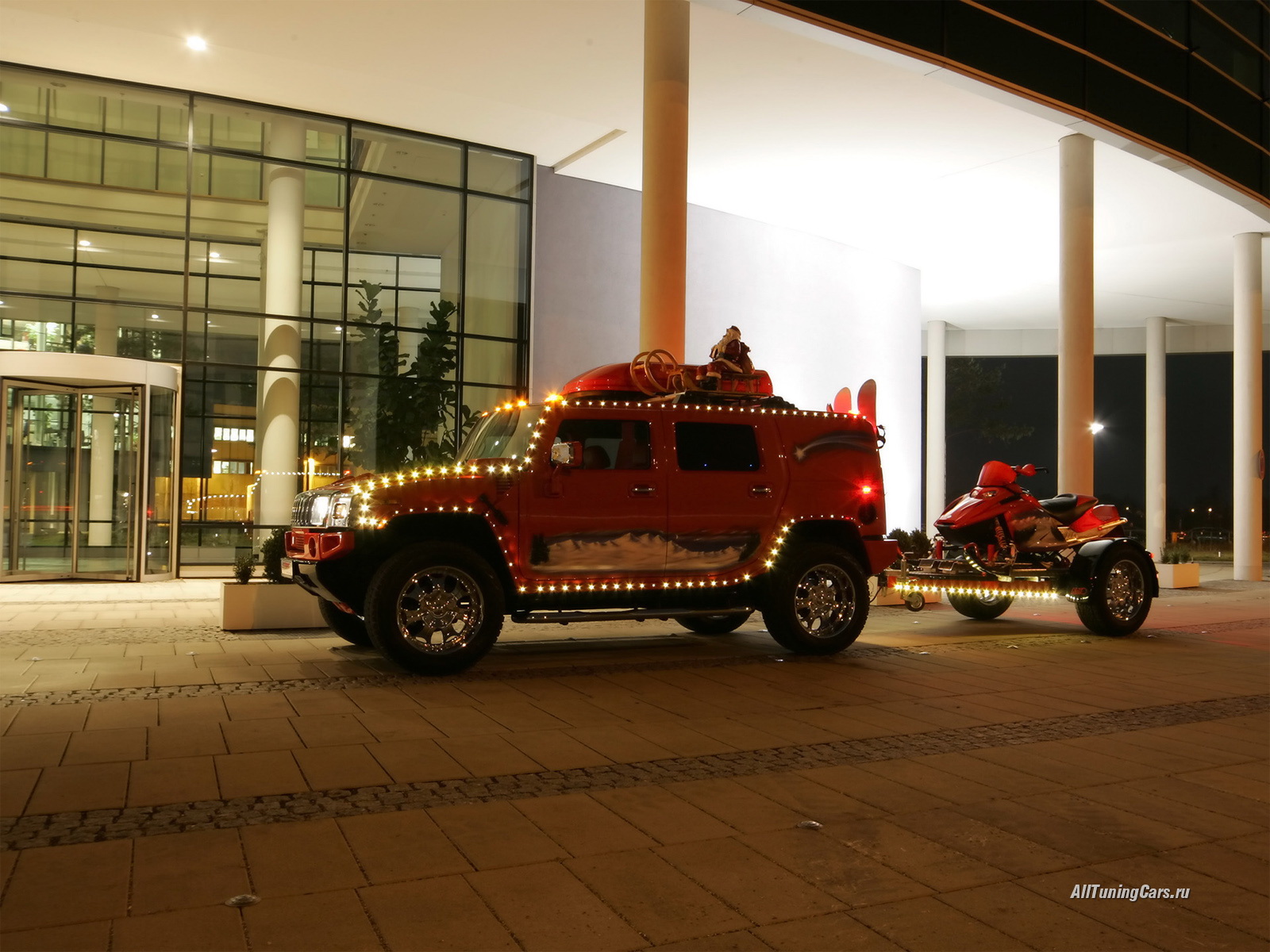 GeigerCars-Christmas-Hummer-H2-2006-1600x1200-006.jpg