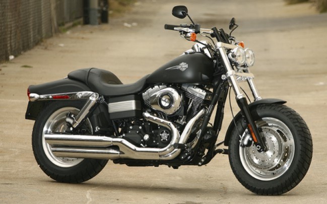harley_davidson_fat_bob_01.jpg