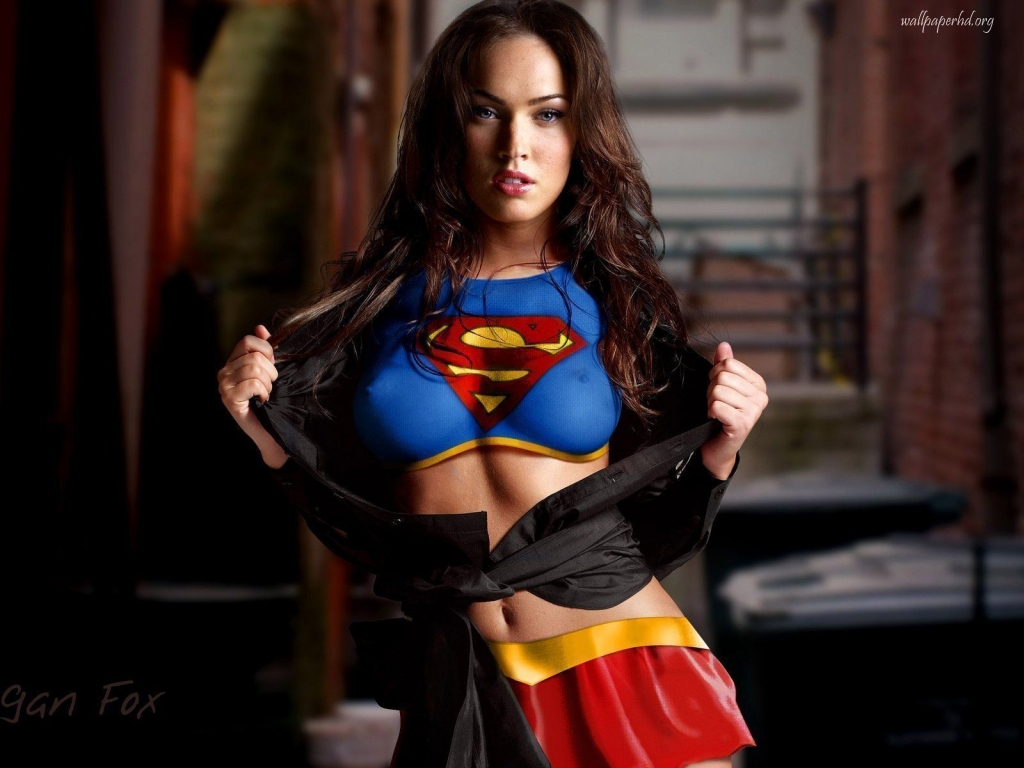 megan-fox-superman_1024x768_%281%29.jpg