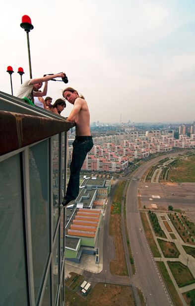 extreme_urban_climbing_in_russia_08.jpg