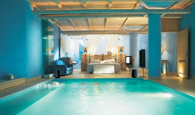 3-bedroom-with-pool-Mykonos-Blu-Resort-665x393.jpg