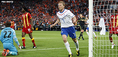 kuyt%20ned%20ghana%202010.jpg