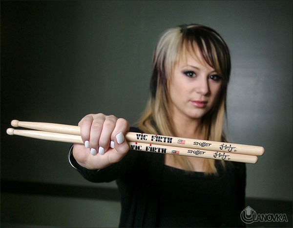 jen_ledger___skillet_by_creatorus.jpg