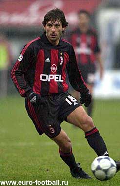 Leonardo_%28AC_Milan%29_02.jpg
