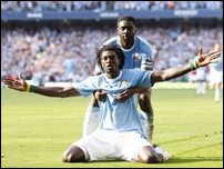 Adebayor-Toure.jpg