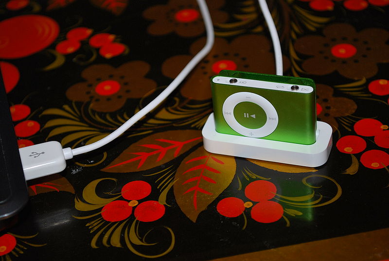 800px-IPod_shuffle_3g.JPG