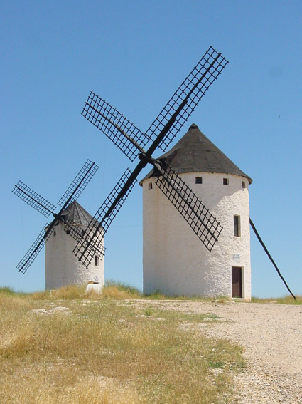 Campo_de_Criptana_Molinos_de_Viento_2.jpg