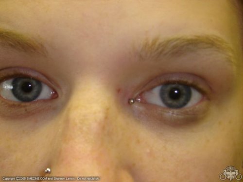 eyelid-pircing-13.jpg