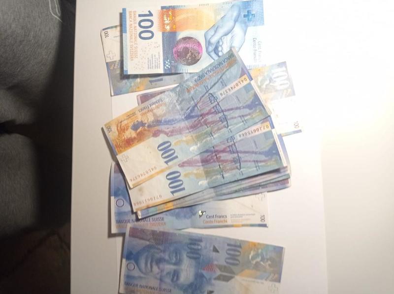 31, швейцарские франки 8 серии.jpeg