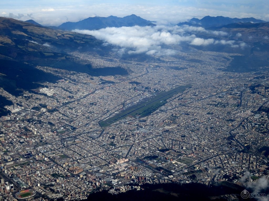 quito_airport.jpg
