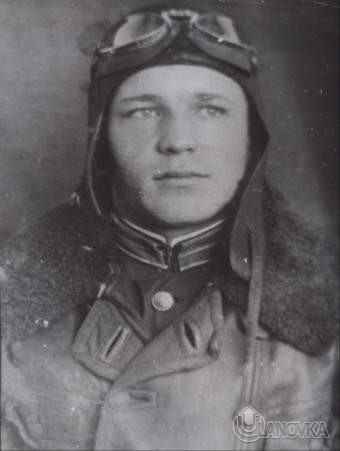 0003_004_Bystrykh_Boris_Stepanovich_letchik_geroj_Sovetskogo_Sojuza.jpg