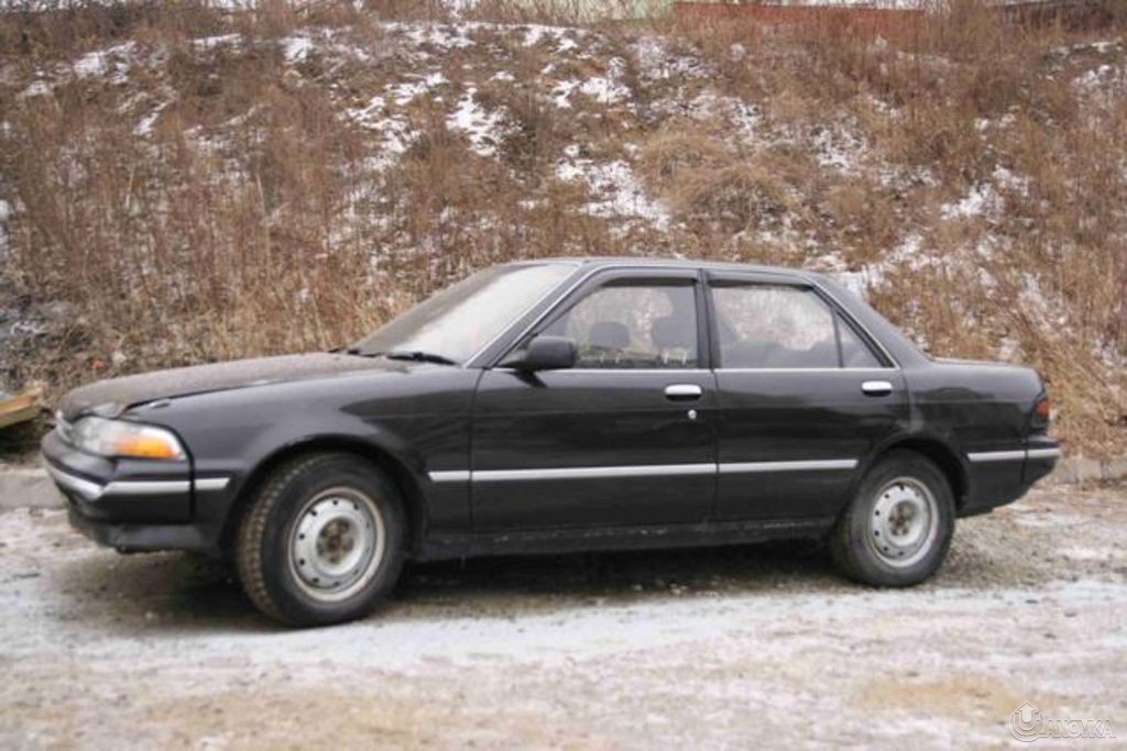 toyota_carina_3260563_orig.jpg