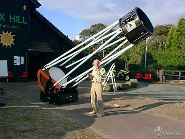 john_dobson_and_telescope.jpg