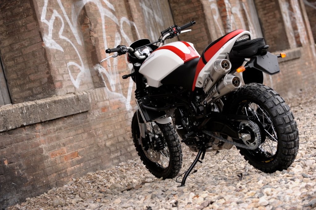moto_morini_scrambler_1200_8451c.jpg