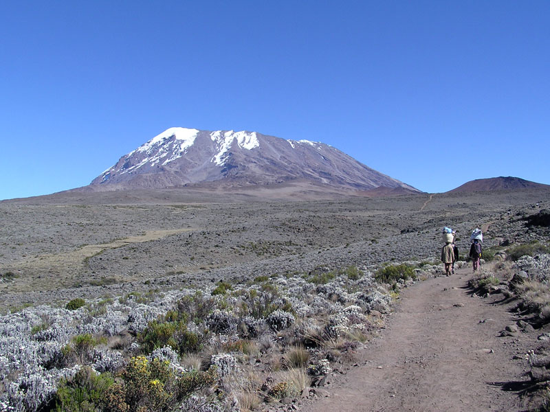Kibo_summit_of_Mt_Kilimanjaro_001.JPG