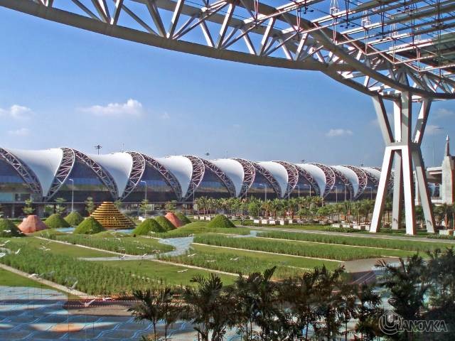 Thailand_Bangkok_2007_Suvarnabhumi_Airpo
